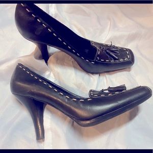 Cute square toed pumps